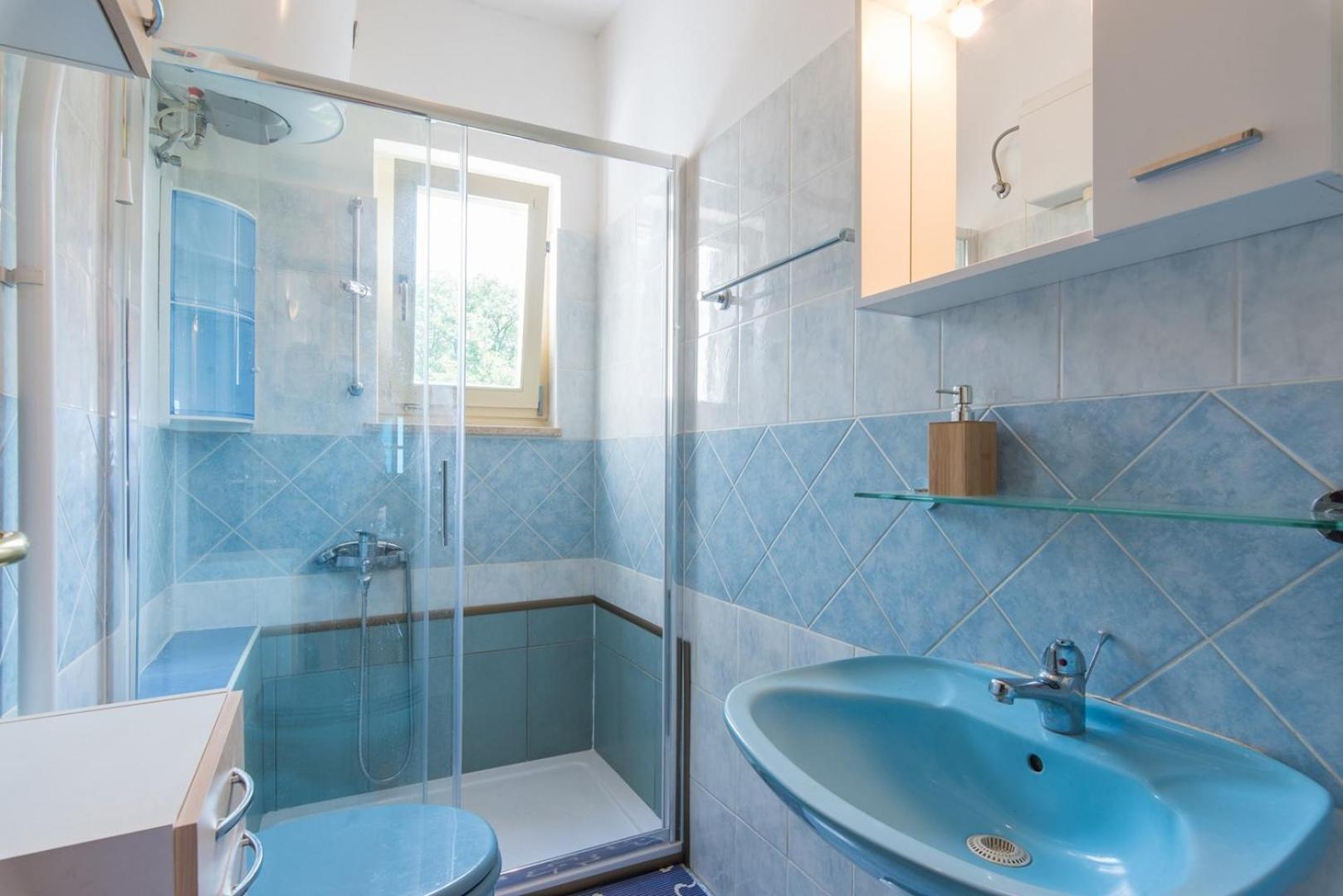 Apartments Kadum 25 Kadumi Pokoj fotografie