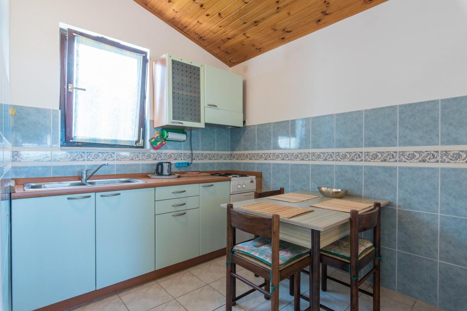 Apartments Kadum 25 Kadumi Pokoj fotografie